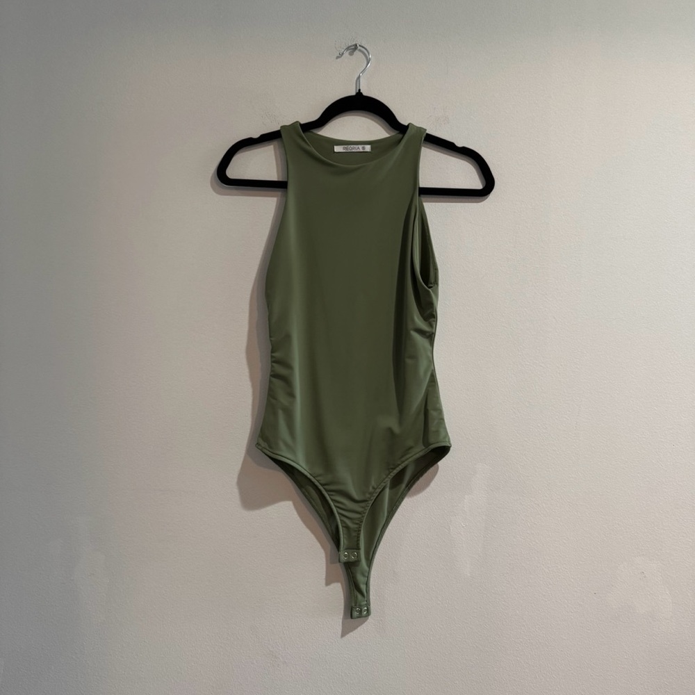 Reoria Olive Green Racerback Halter Bodysuit Small Minimalist Tank - Picture 4 of 6